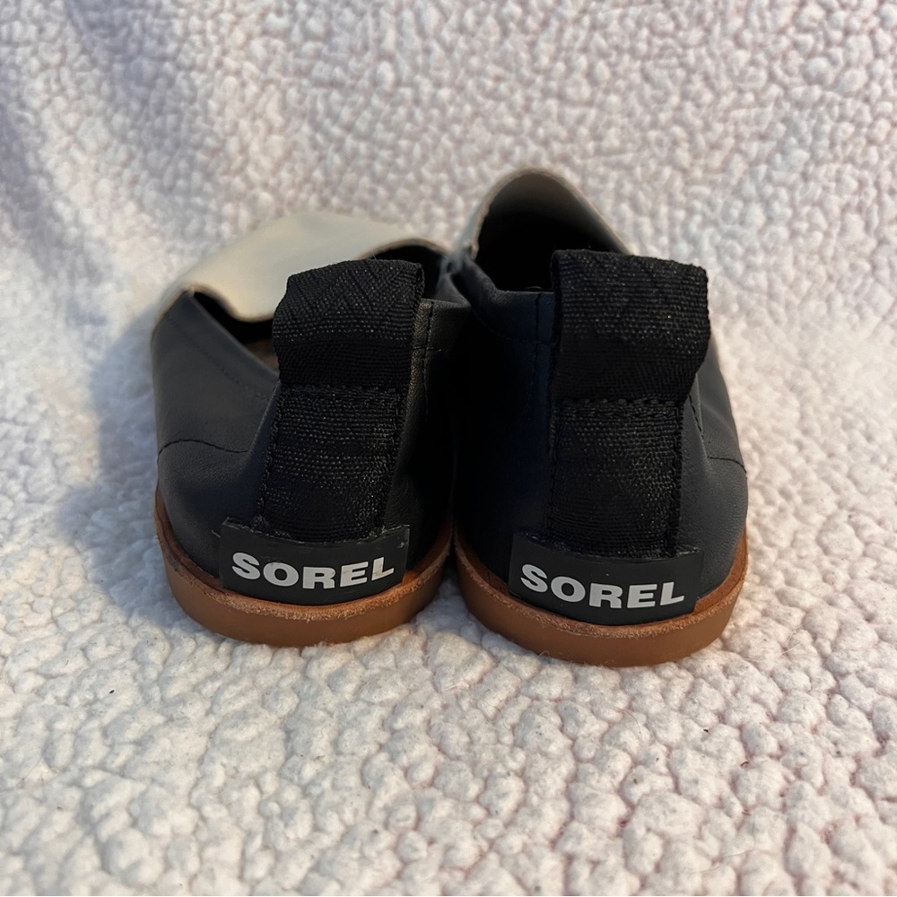 Sorel Ella Leather Ballet Flats Women’s 8.5 Black White Two-Tone Slip-On